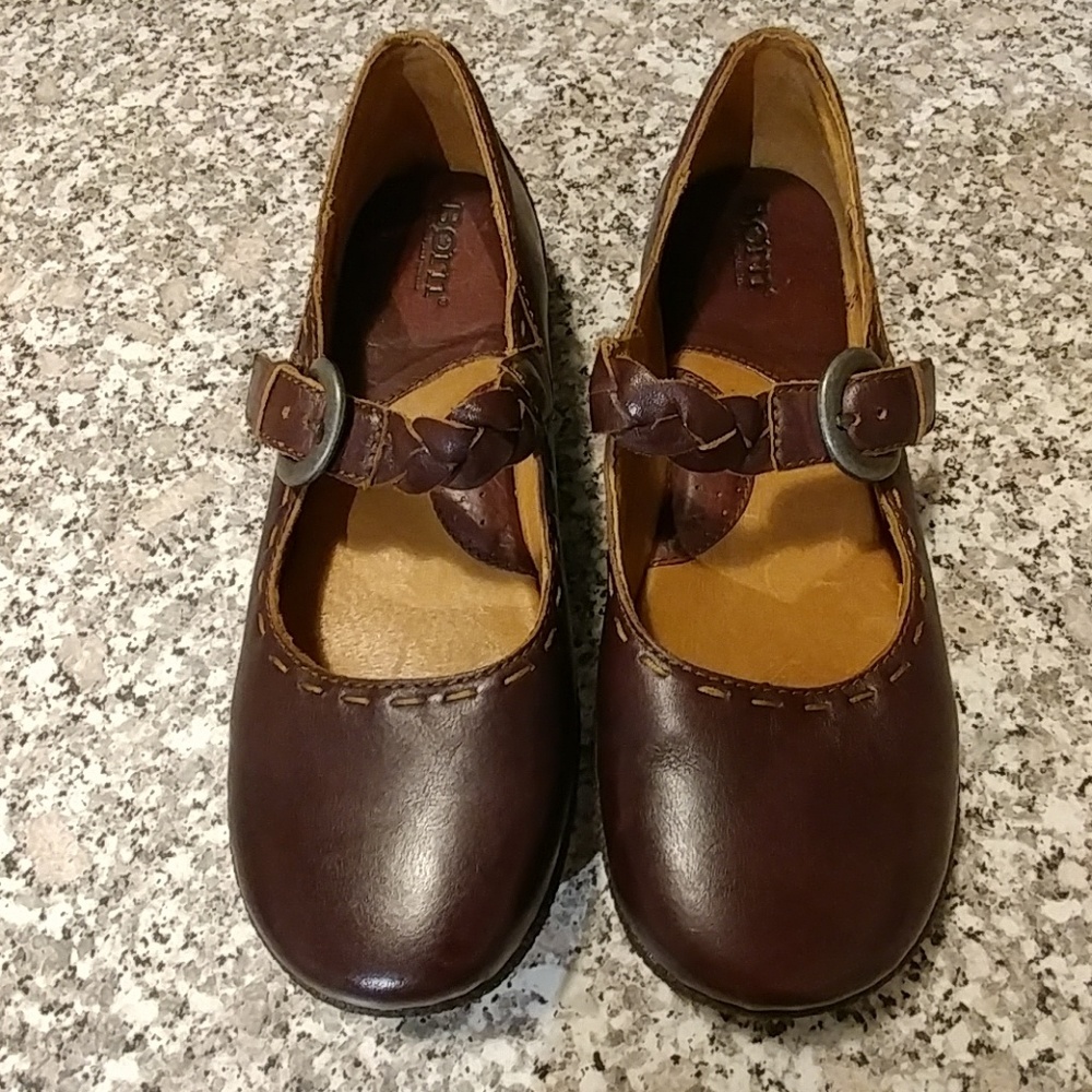 Born Mary janes. Only worn once.